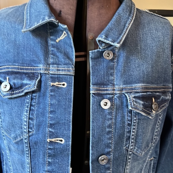 Vince Camuto Jean Jacket Size Medium NWOT - Picture 3 of 5